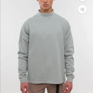 Esntls MOCK NECK LONG SLEEVE sage green shirt
